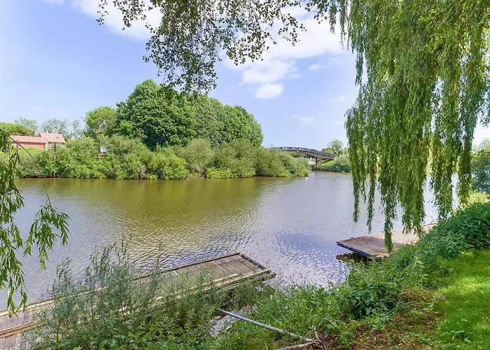 Malt House Cottage With River Severn View Balcony