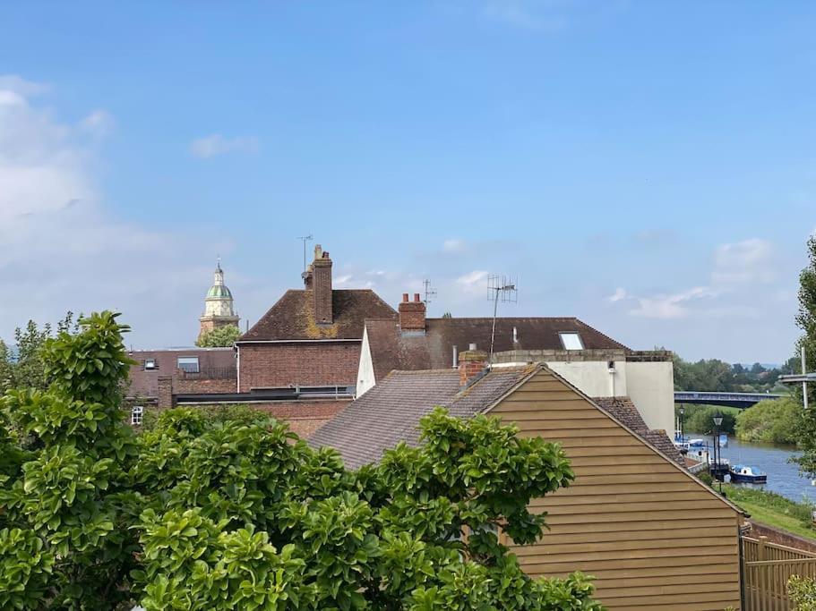 Holiday home Malt House With River Severn View Balcony Upton upon Severn