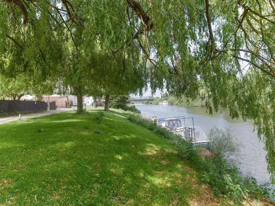 Holiday home Malt House With River Severn View Balcony *