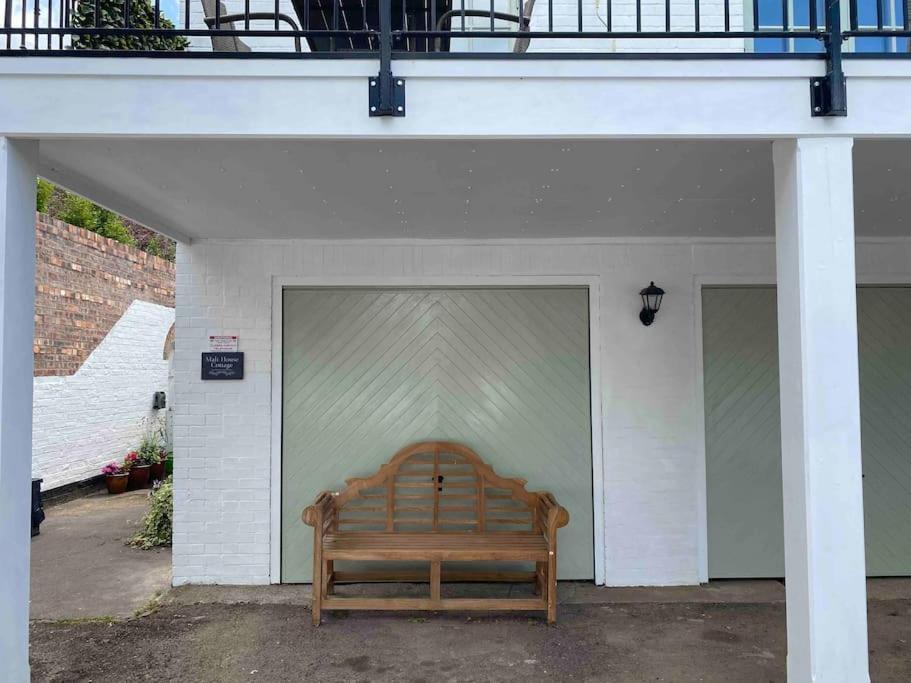 Holiday home Malt House With River Severn View Balcony Upton upon Severn