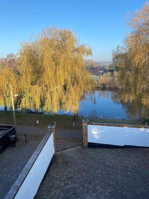 Malt House With River Severn View Balcony Holiday home Upton upon Severn