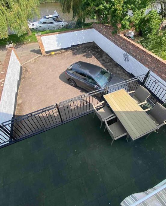Malt House With River Severn View Balcony Holiday home